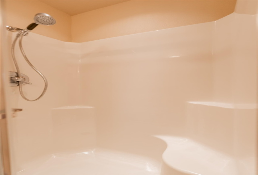 3 Bedrooms Bedrooms, 0 ,2 BathroomsBathrooms,Residential,Single Family,Canyon,1,132972