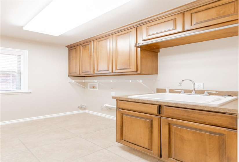 3 Bedrooms Bedrooms, 0 ,2 BathroomsBathrooms,Residential,Single Family,Canyon,1,132972