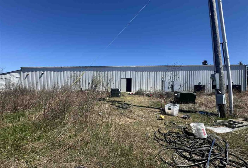 1 Bedroom Bedrooms, 0 ,1 BathroomBathrooms,Residential,Single Family,6th,1,132981