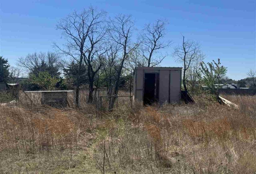 1 Bedroom Bedrooms, 0 ,1 BathroomBathrooms,Residential,Single Family,6th,1,132981