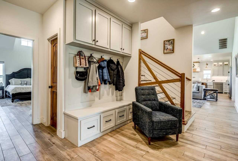 4 Bedrooms Bedrooms, 0 ,3 BathroomsBathrooms,Residential,Single Family,Knob Hill,1.5,132984