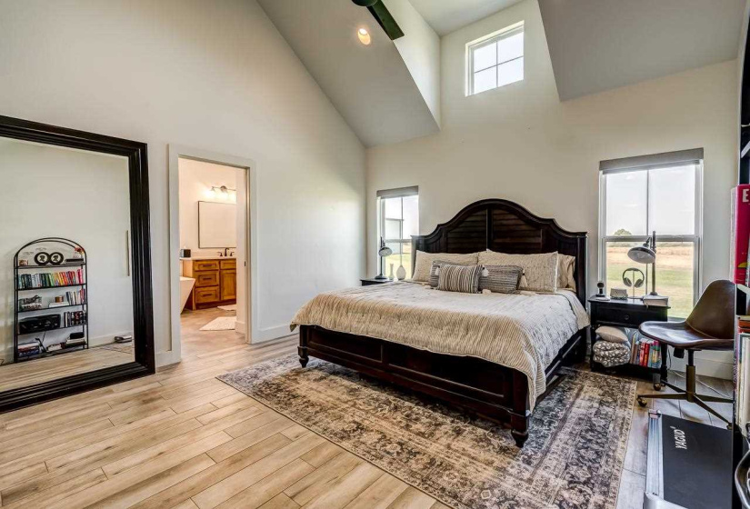 4 Bedrooms Bedrooms, 0 ,3 BathroomsBathrooms,Residential,Single Family,Knob Hill,1.5,132984