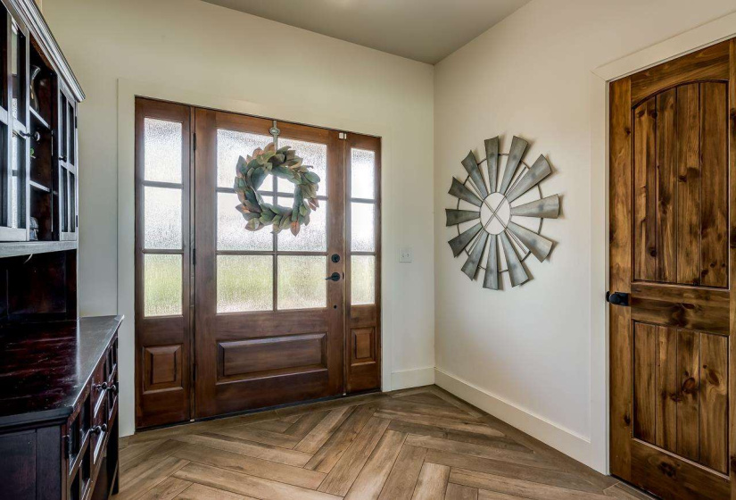 4 Bedrooms Bedrooms, 0 ,3 BathroomsBathrooms,Residential,Single Family,Knob Hill,1.5,132984
