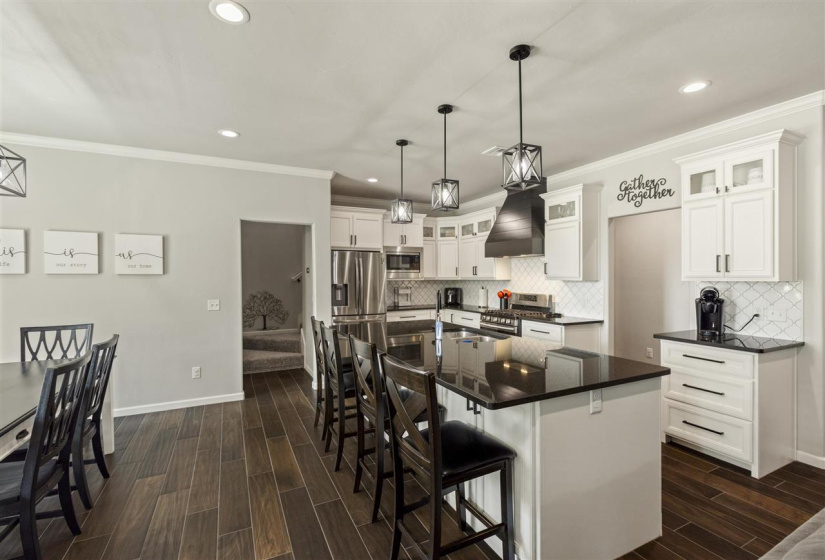 4 Bedrooms Bedrooms, 0 ,3 BathroomsBathrooms,Residential,Single Family,Will Rogers Dr,1.5,132985