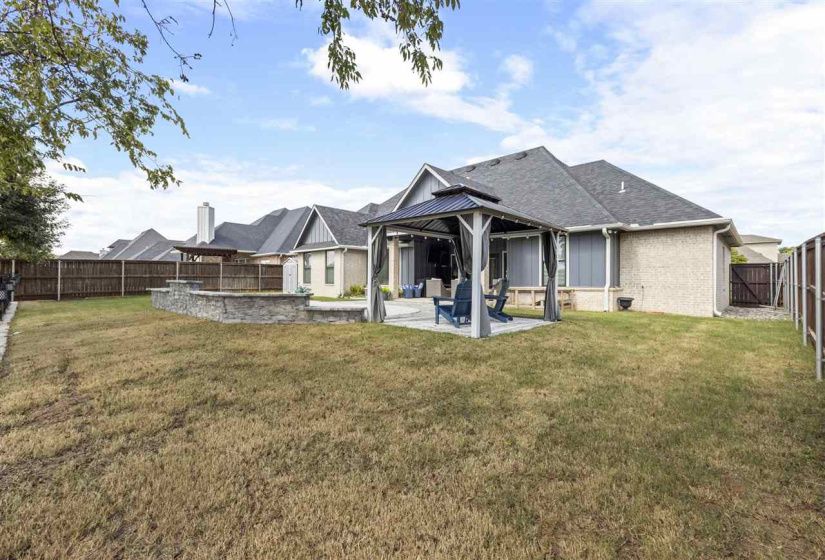 4 Bedrooms Bedrooms, 0 ,3 BathroomsBathrooms,Residential,Single Family,Will Rogers Dr,1.5,132985