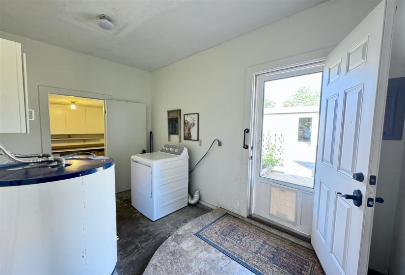 2 Bedrooms Bedrooms, 0 ,1 BathroomBathrooms,Residential,Single Family,3rd,1,132987