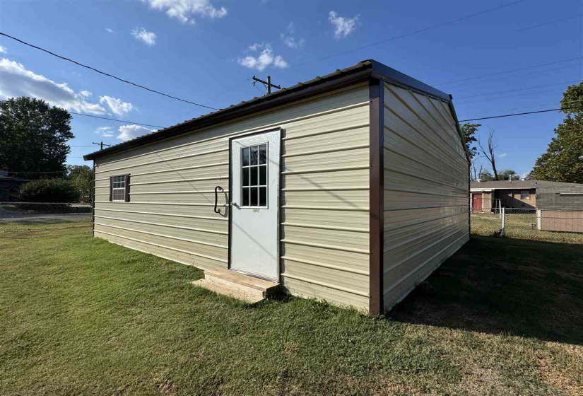 2 Bedrooms Bedrooms, 0 ,1 BathroomBathrooms,Residential,Single Family,3rd,1,132987