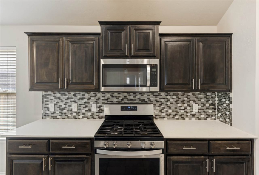 4 Bedrooms Bedrooms, 0 ,2 BathroomsBathrooms,Residential,Single Family,Landry,1,132989