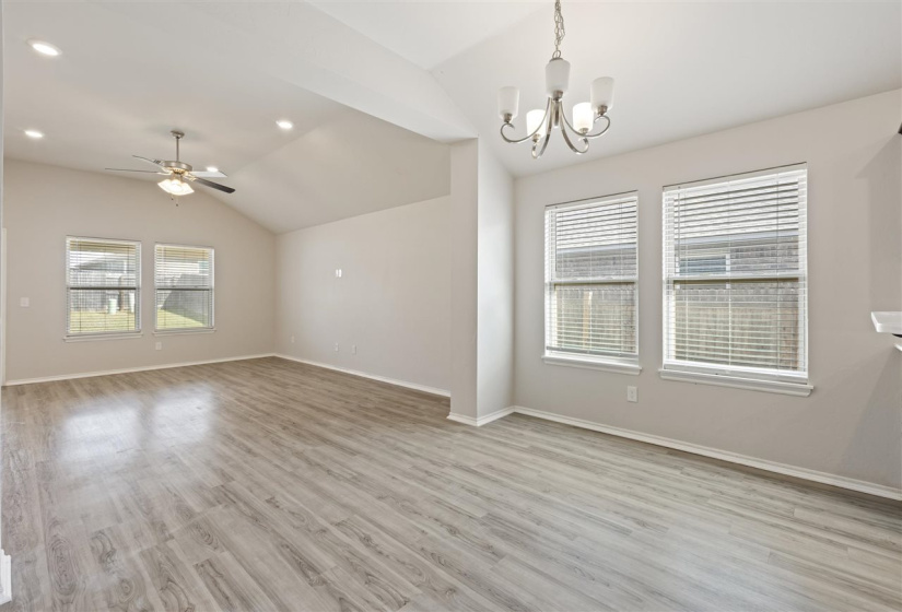 4 Bedrooms Bedrooms, 0 ,2 BathroomsBathrooms,Residential,Single Family,Landry,1,132989