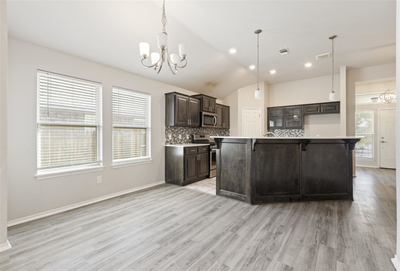 4 Bedrooms Bedrooms, 0 ,2 BathroomsBathrooms,Residential,Single Family,Landry,1,132989