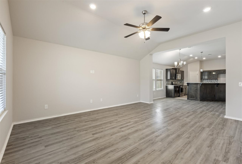 4 Bedrooms Bedrooms, 0 ,2 BathroomsBathrooms,Residential,Single Family,Landry,1,132989