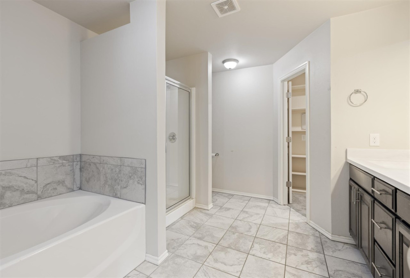 4 Bedrooms Bedrooms, 0 ,2 BathroomsBathrooms,Residential,Single Family,Landry,1,132989