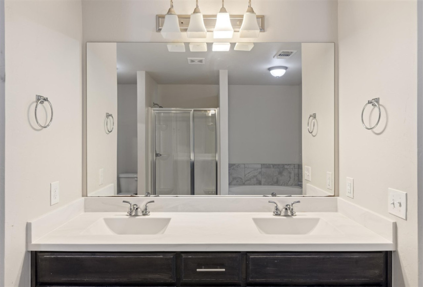 4 Bedrooms Bedrooms, 0 ,2 BathroomsBathrooms,Residential,Single Family,Landry,1,132989