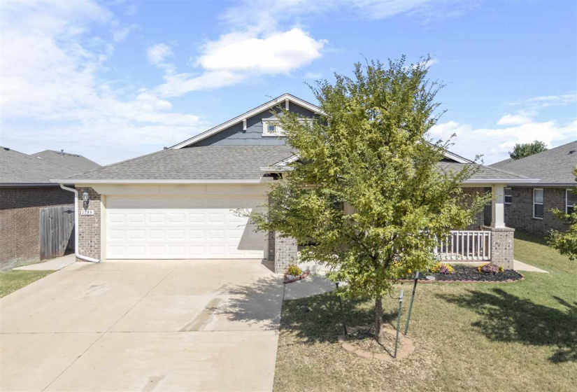 4 Bedrooms Bedrooms, 0 ,2 BathroomsBathrooms,Residential,Single Family,Landry,1,132989