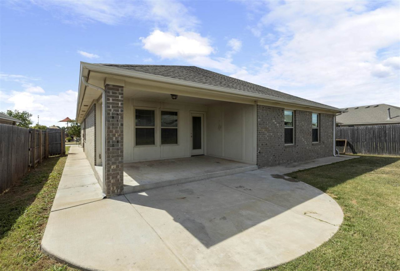4 Bedrooms Bedrooms, 0 ,2 BathroomsBathrooms,Residential,Single Family,Landry,1,132989