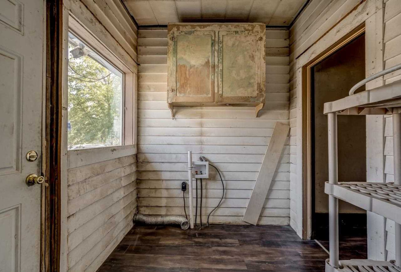 2 Bedrooms Bedrooms, 0 ,1 BathroomBathrooms,Residential,Single Family,6th,1,132991