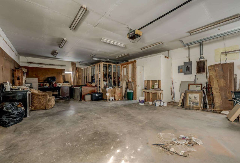 2 Bedrooms Bedrooms, 0 ,1 BathroomBathrooms,Residential,Single Family,6th,1,132991