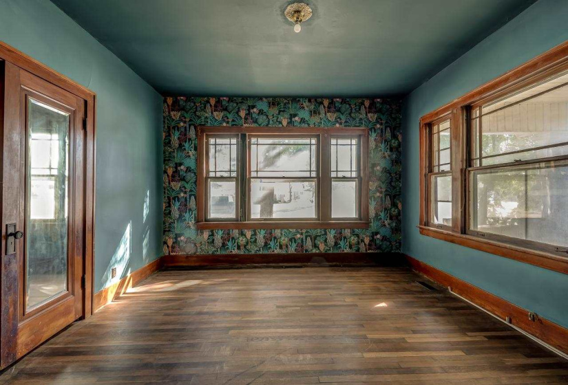 2 Bedrooms Bedrooms, 0 ,1 BathroomBathrooms,Residential,Single Family,6th,1,132991