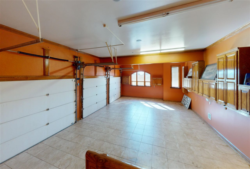 6 Bedrooms Bedrooms, 0 ,4 BathroomsBathrooms,Residential,Single Family,3410,3,132996