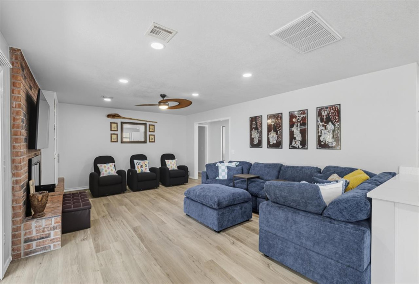3 Bedrooms Bedrooms, 0 ,2 BathroomsBathrooms,Residential,Single Family,Dublin,1,132998