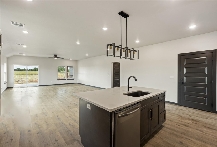 4 Bedrooms Bedrooms, 0 ,3 BathroomsBathrooms,Residential,Single Family,Bison,1,133009