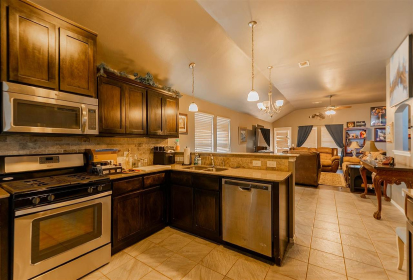 3 Bedrooms Bedrooms, 0 ,2 BathroomsBathrooms,Residential,Single Family,Fairfield,1,133017