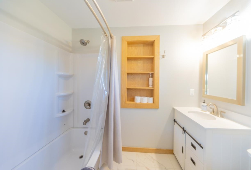 1 Bedroom Bedrooms, 0 ,1 BathroomBathrooms,Residential,Single Family,Amanda,1,133026