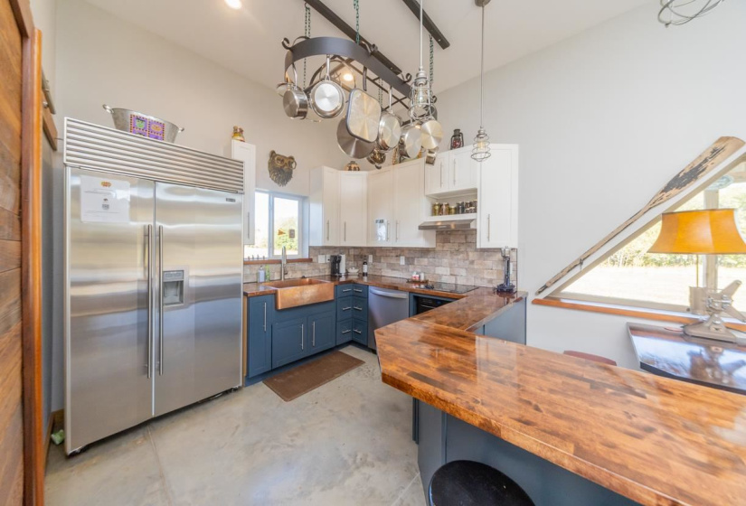 1 Bedroom Bedrooms, 0 ,1 BathroomBathrooms,Residential,Single Family,Amanda,1,133026