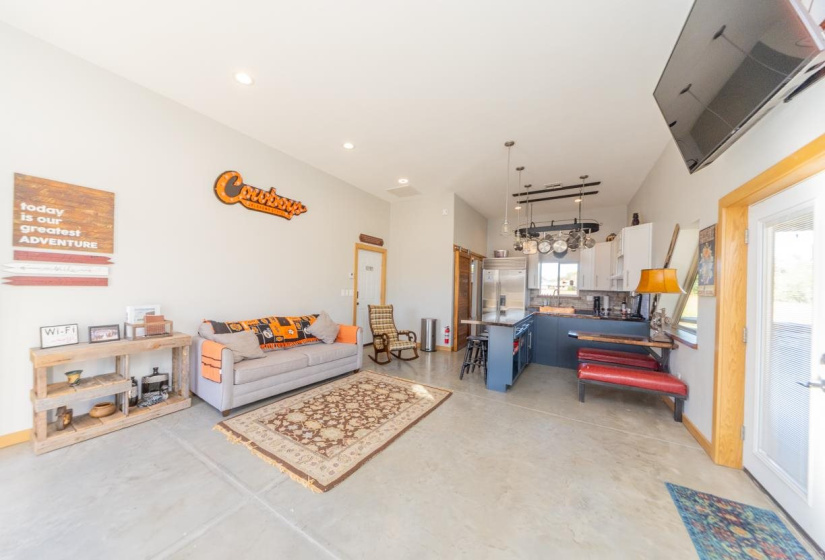 1 Bedroom Bedrooms, 0 ,1 BathroomBathrooms,Residential,Single Family,Amanda,1,133026