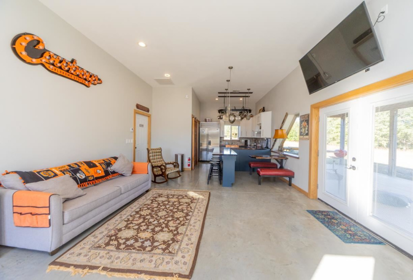 1 Bedroom Bedrooms, 0 ,1 BathroomBathrooms,Residential,Single Family,Amanda,1,133026