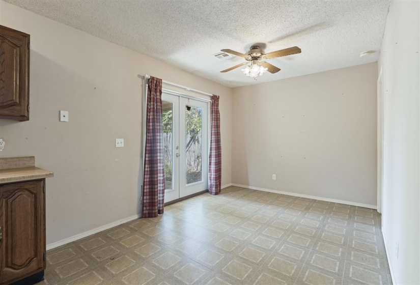 3 Bedrooms Bedrooms, 0 ,1 BathroomBathrooms,Residential,Single Family,Henderson Street,1,133031