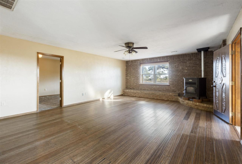 3 Bedrooms Bedrooms, 0 ,1 BathroomBathrooms,Residential,Single Family,Rose Rd,1,133040