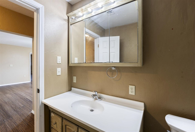 3 Bedrooms Bedrooms, 0 ,1 BathroomBathrooms,Residential,Single Family,Rose Rd,1,133040