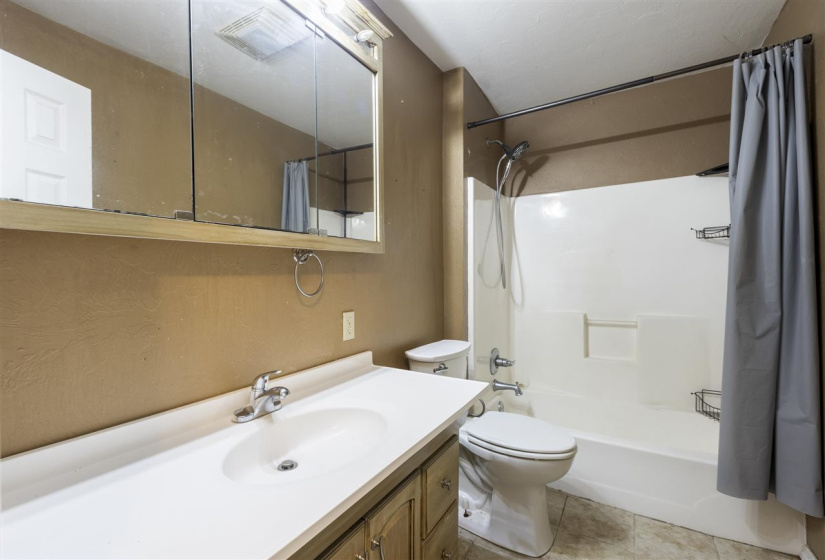 3 Bedrooms Bedrooms, 0 ,1 BathroomBathrooms,Residential,Single Family,Rose Rd,1,133040