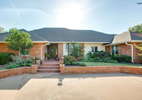 4 Bedrooms Bedrooms, 0 ,3 BathroomsBathrooms,Residential,Single Family,Robertson Rd,1,133043