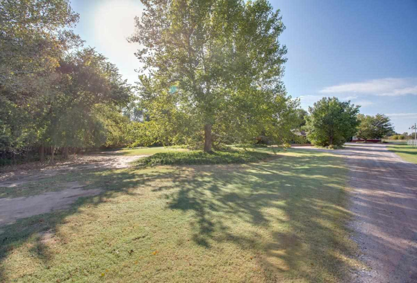 4 Bedrooms Bedrooms, 0 ,3 BathroomsBathrooms,Residential,Single Family,Robertson Rd,1,133043