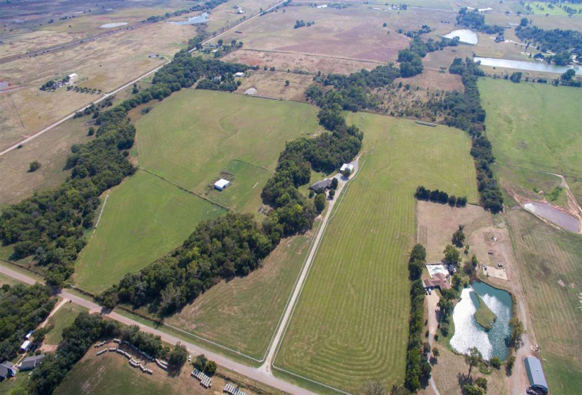 4 Bedrooms Bedrooms, 0 ,3 BathroomsBathrooms,Residential,Single Family,Robertson Rd,1,133043