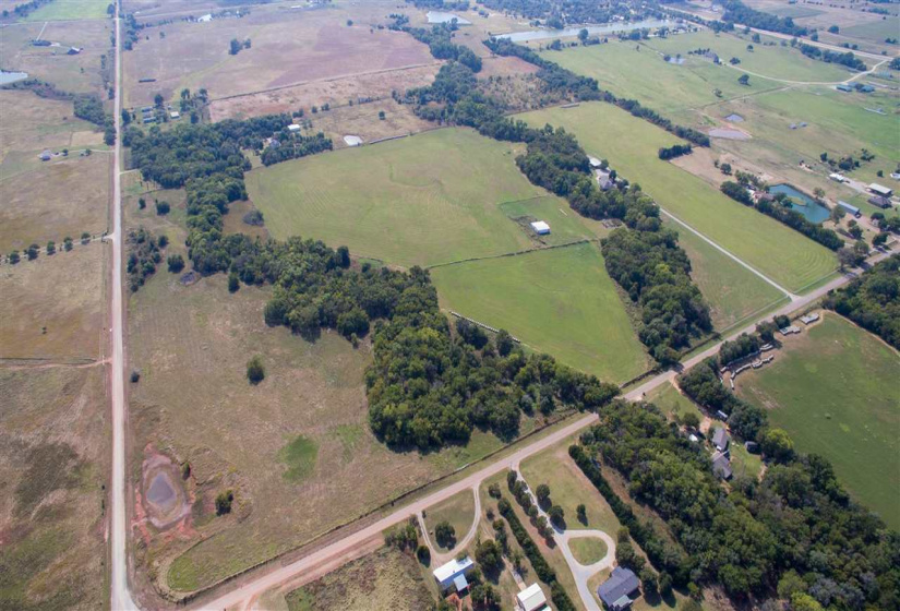 4 Bedrooms Bedrooms, 0 ,3 BathroomsBathrooms,Residential,Single Family,Robertson Rd,1,133043