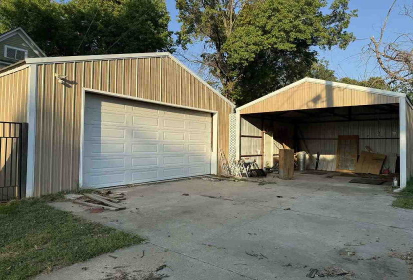 3 Bedrooms Bedrooms, 0 ,3 BathroomsBathrooms,Residential,Single Family,Grand,2,133044