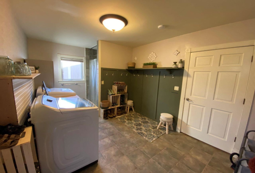 3 Bedrooms Bedrooms, 0 ,3 BathroomsBathrooms,Residential,Single Family,Grand,2,133044