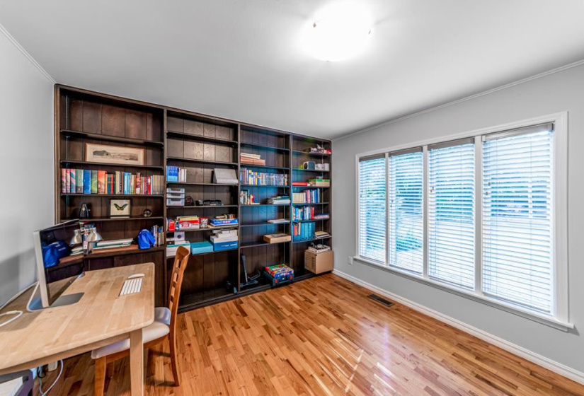 4 Bedrooms Bedrooms, 0 ,3 BathroomsBathrooms,Residential,Single Family,Eyler,2,133045