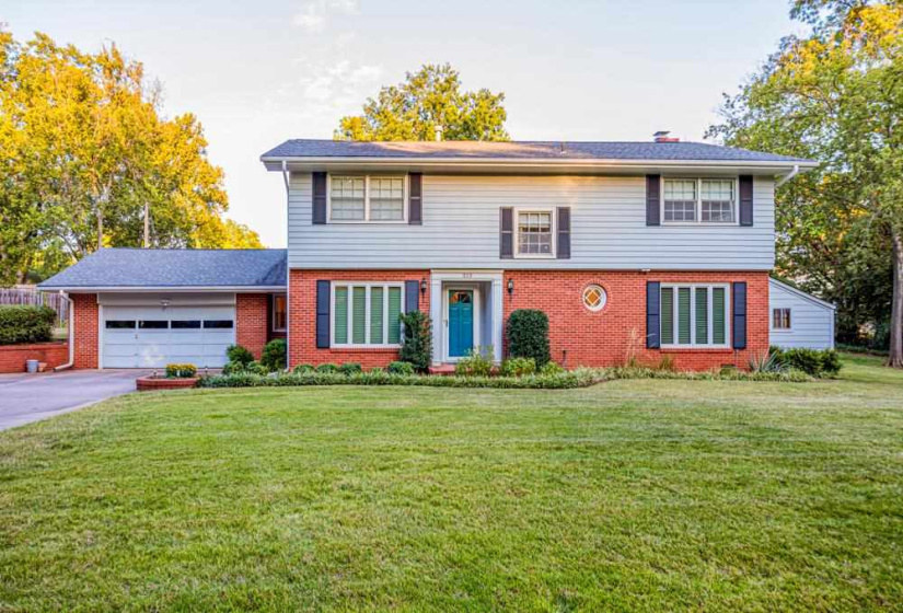 4 Bedrooms Bedrooms, 0 ,3 BathroomsBathrooms,Residential,Single Family,Eyler,2,133045