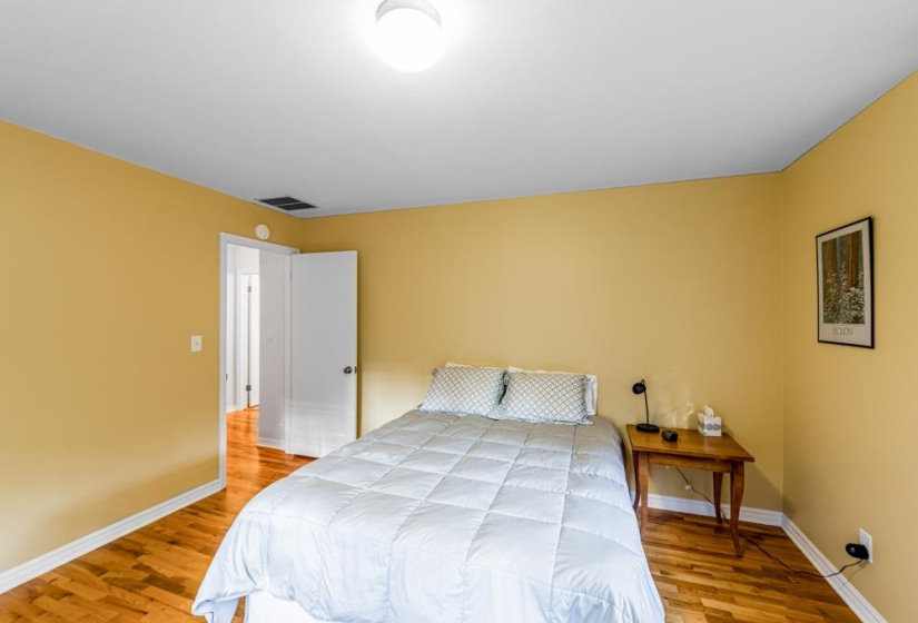 4 Bedrooms Bedrooms, 0 ,3 BathroomsBathrooms,Residential,Single Family,Eyler,2,133045