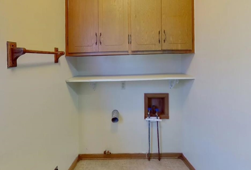 3 Bedrooms Bedrooms, 0 ,2 BathroomsBathrooms,Residential,Single Family,Frontier,1,133047