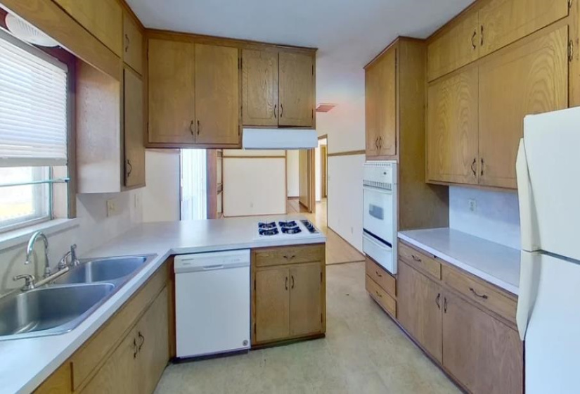 3 Bedrooms Bedrooms, 0 ,2 BathroomsBathrooms,Residential,Single Family,Frontier,1,133047