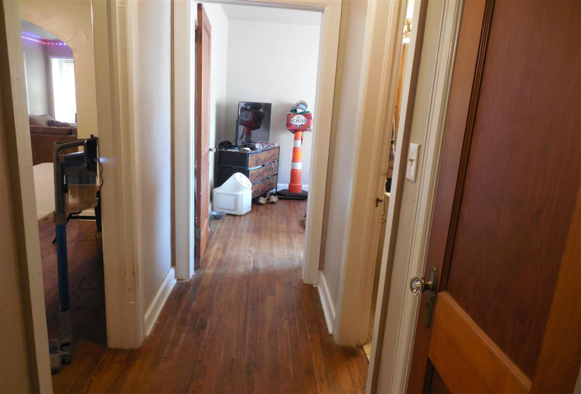 5 Bedrooms Bedrooms, 0 ,3 BathroomsBathrooms,Residential,Single Family,10th,1,133056