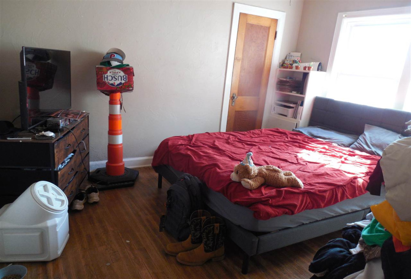 5 Bedrooms Bedrooms, 0 ,3 BathroomsBathrooms,Residential,Single Family,10th,1,133056