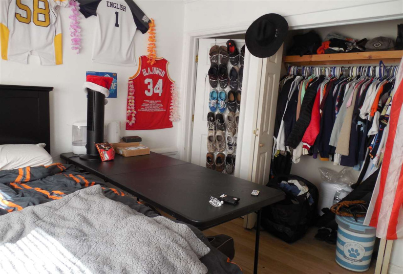 5 Bedrooms Bedrooms, 0 ,3 BathroomsBathrooms,Residential,Single Family,10th,1,133056