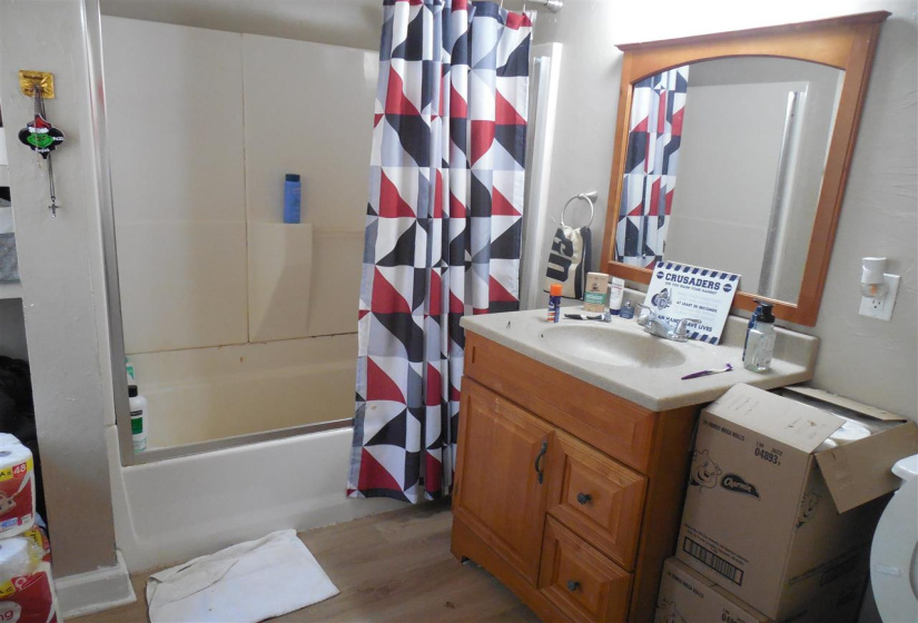 5 Bedrooms Bedrooms, 0 ,3 BathroomsBathrooms,Residential,Single Family,10th,1,133056