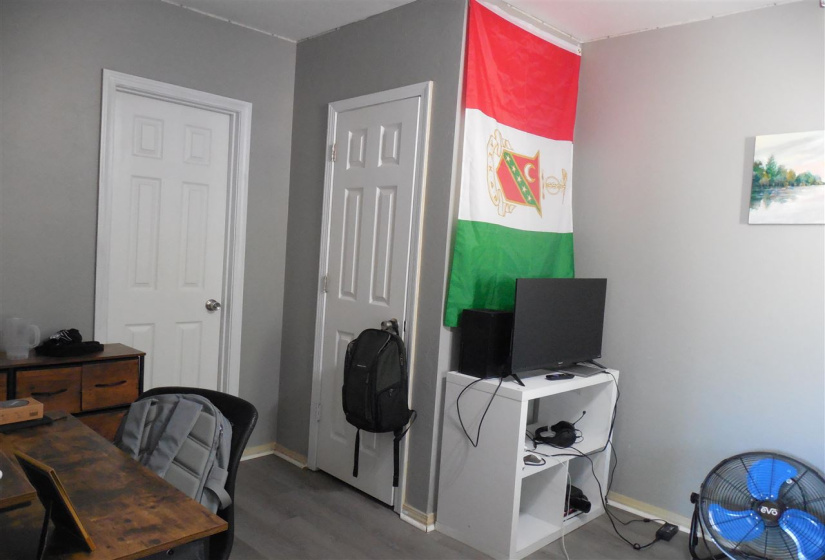 5 Bedrooms Bedrooms, 0 ,3 BathroomsBathrooms,Residential,Single Family,10th,1,133056